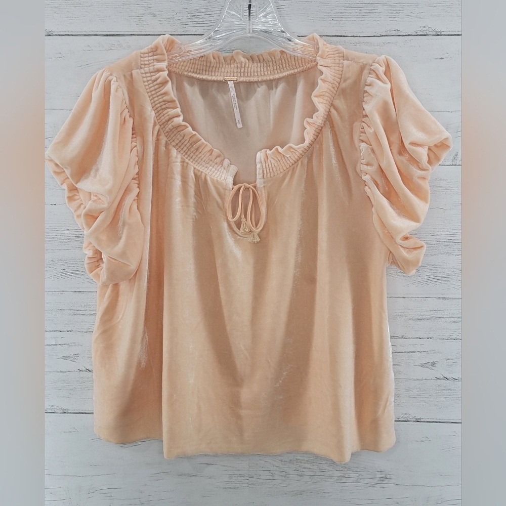 Free People Peach Velvet Smocked Puff Sleeve Peasant Blouse Top Size Small